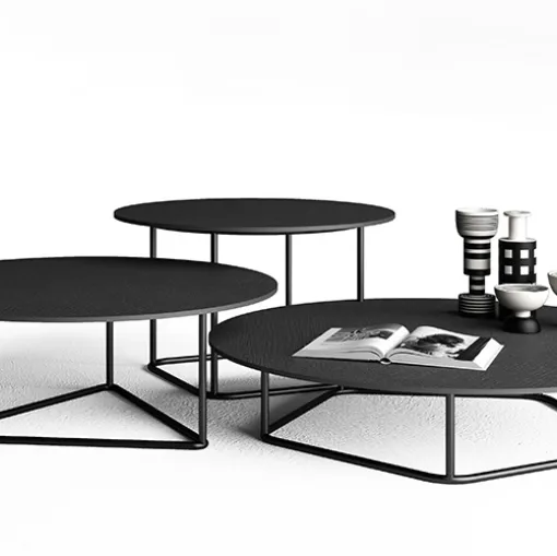 Tavolini con top in cemento antracite Circus di Minotti Italia