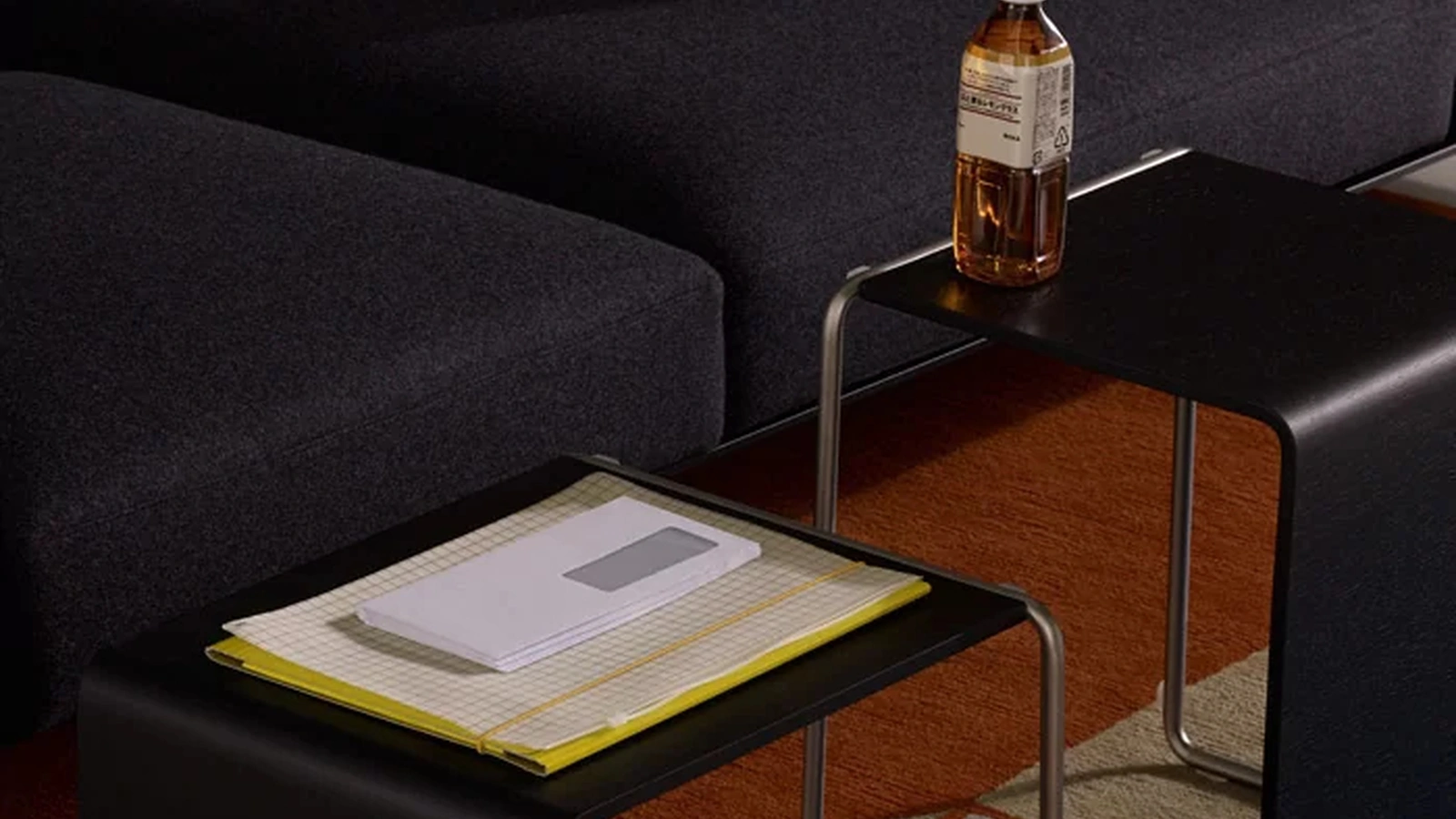 Tavolini Ueno in legno laccato di LaPalma