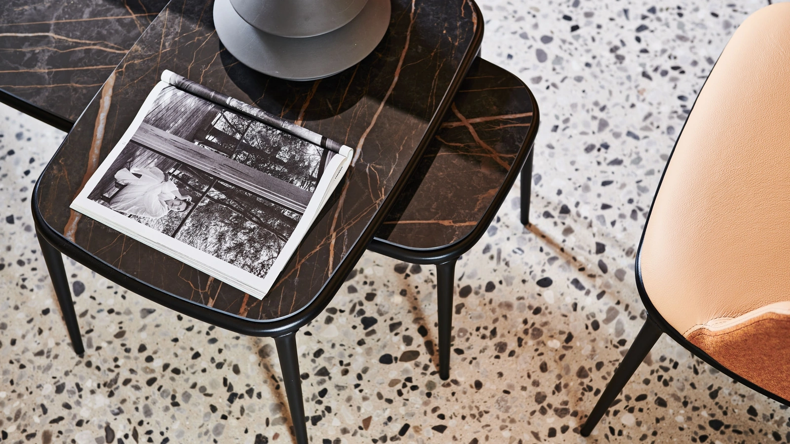 Tavolino Lea in cristalceramica di Midj