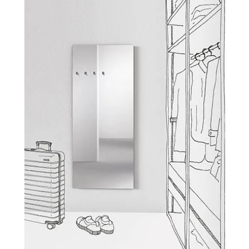 Specchio Appendiabiti in fusione di ottone cromato dal design minimal Chiodo Fisso Mirror di Minotti Italia
