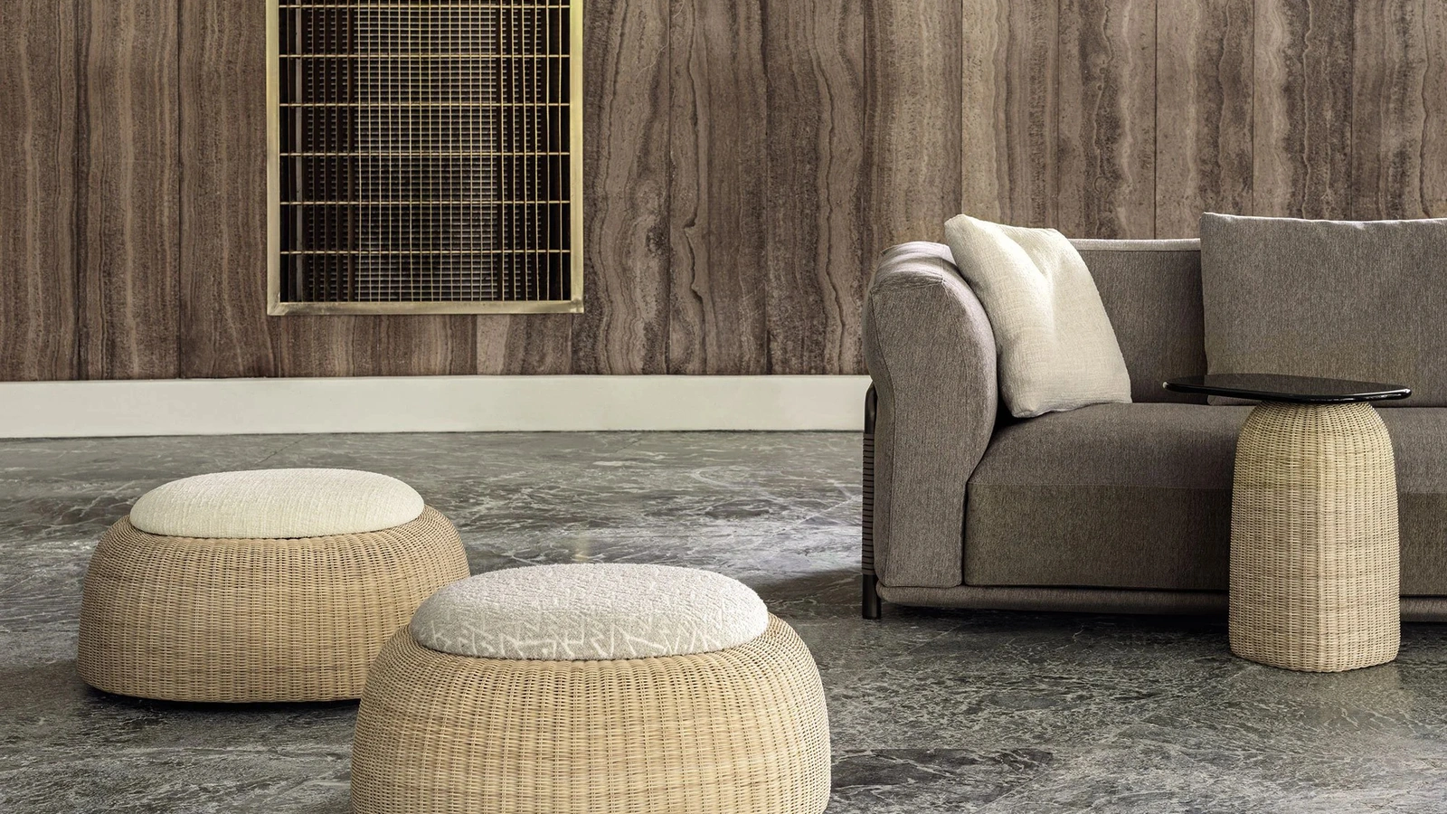 Pouf Sam in vimini e tessuto imbottito di Frigerio