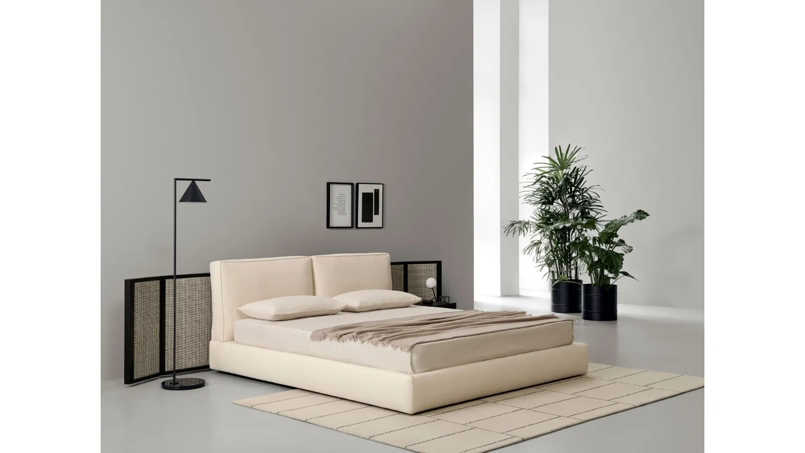 Letto in tessuto imbottito Byron di Porro