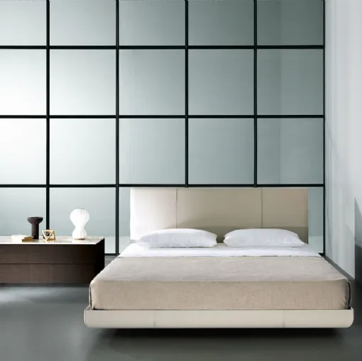 Letto matrimoniale in cuoio Sadoru di Porro