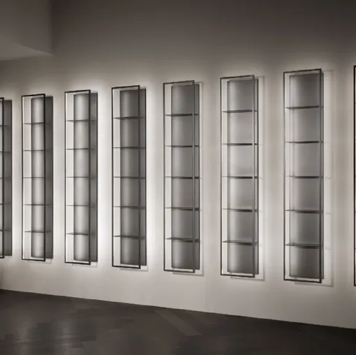 Libreria pensile in metallo con luce a LED Gap di Porro