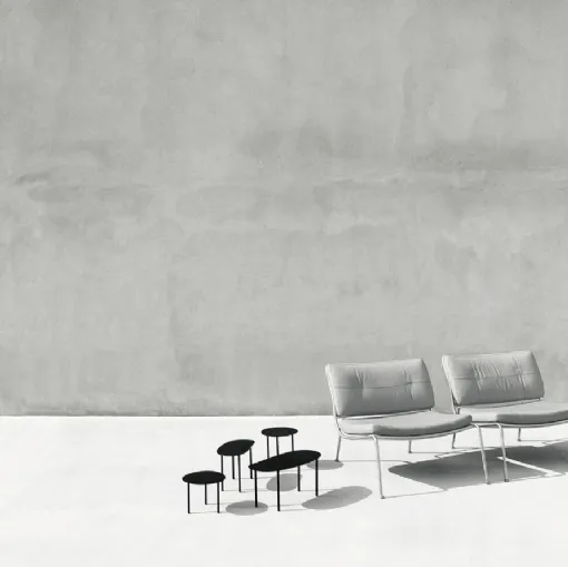 Poltroncina in pelle  con struttura in metallo Frog di Living Divani