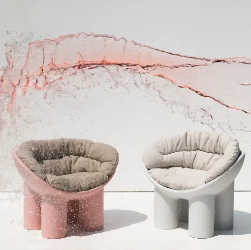 Poltroncina Roly Poly in polietilene con imbottitura di Driade