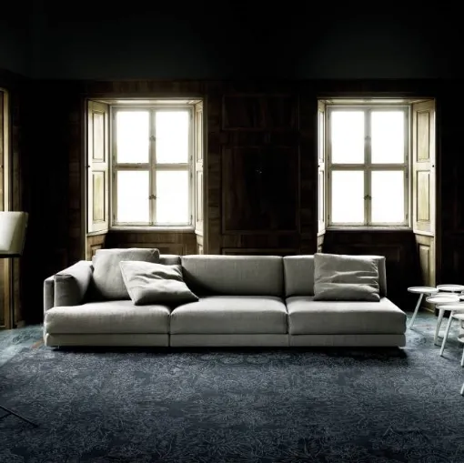 Divano lineare Family Lounge in tessuto di Living Divani