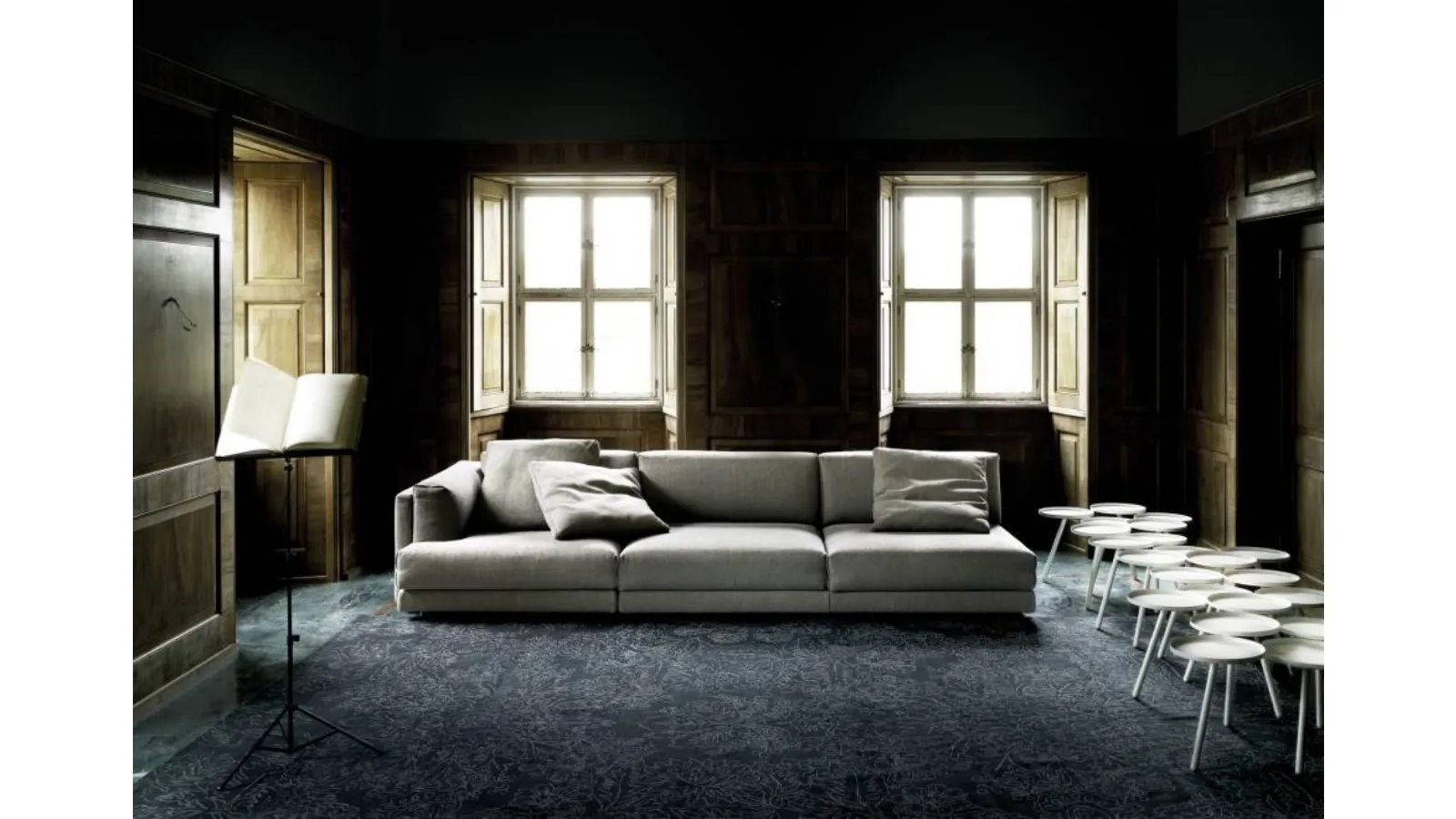 Divano lineare Family Lounge in tessuto di Living Divani