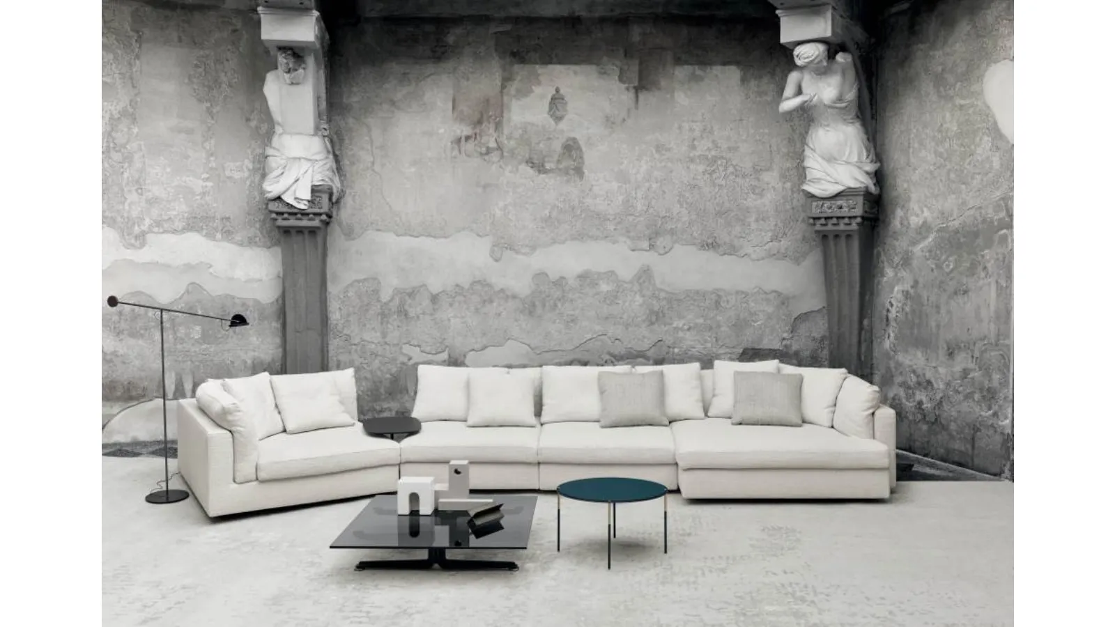 Divano angolare con penisola Floyd di Living Divani