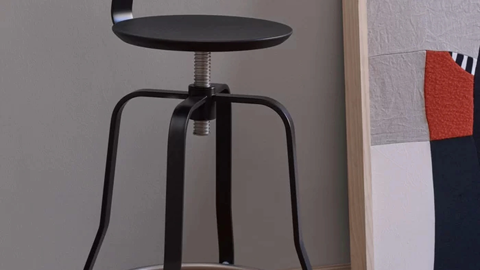 Sgabello Giro in legno e metallo di LaPalma