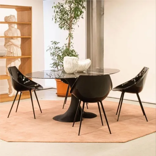Tavolo ovale con piano in marmo nero Didymos di Driade