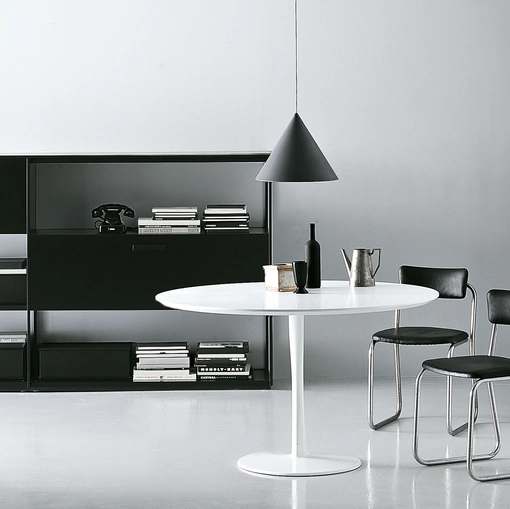 Tavolo rotondo con base in alluminio verniciato bianco e top in laccato bianco Join di Porro