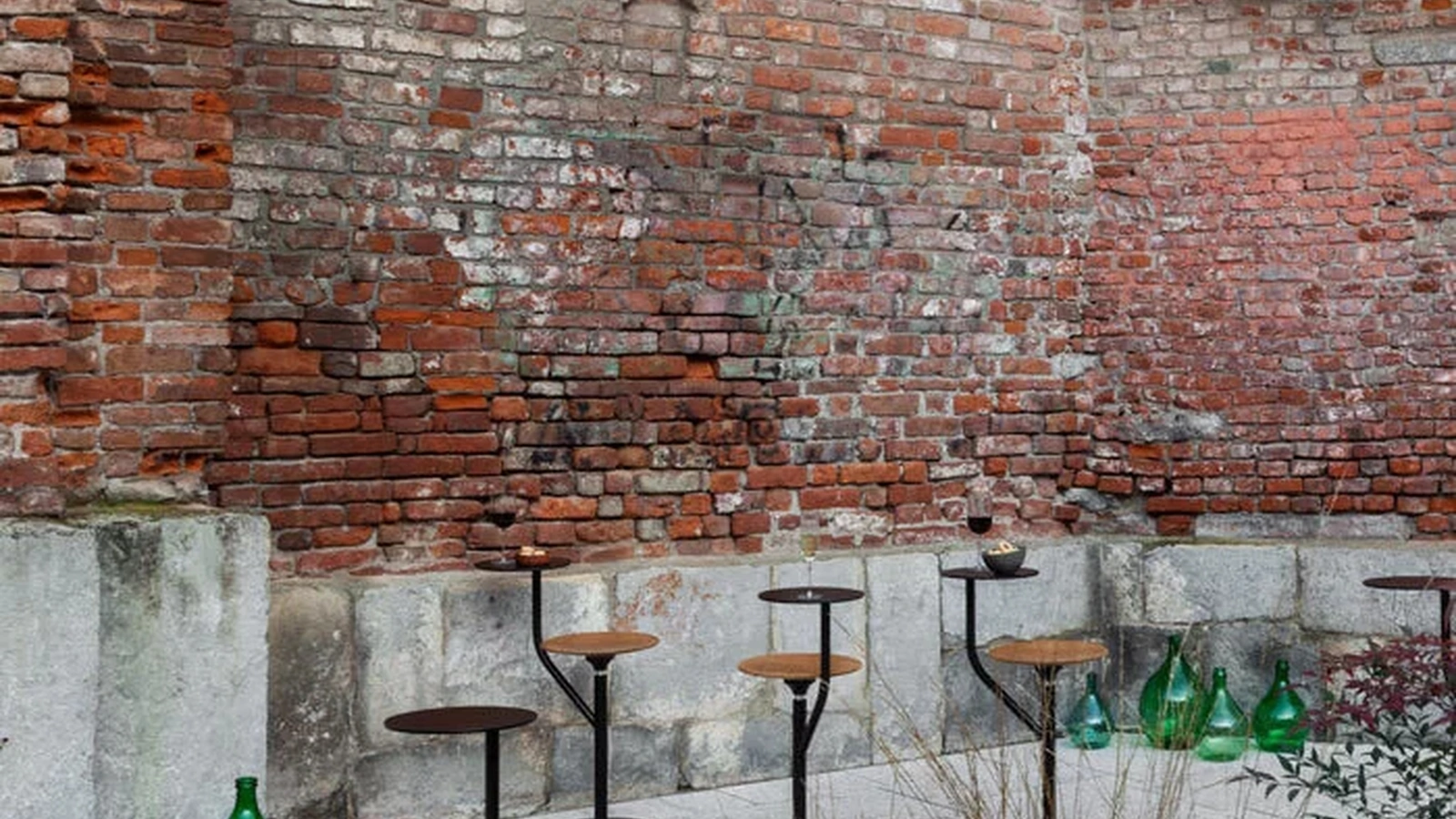 Sgabello da giardino con tavolino Aaron di LaPalma