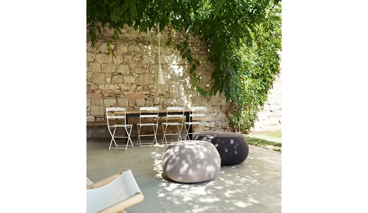 Pouf da giardino Pix di Arper