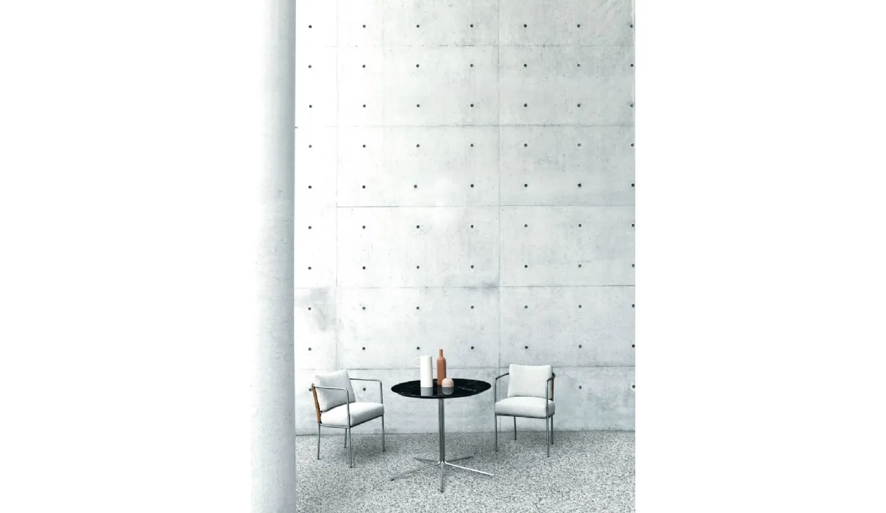 Poltroncina con struttura in metallo con cuscini imbottiti in tessuto Mini Café di Living Divani