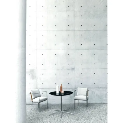 Poltroncina con struttura in metallo con cuscini imbottiti in tessuto Mini Café di Living Divani