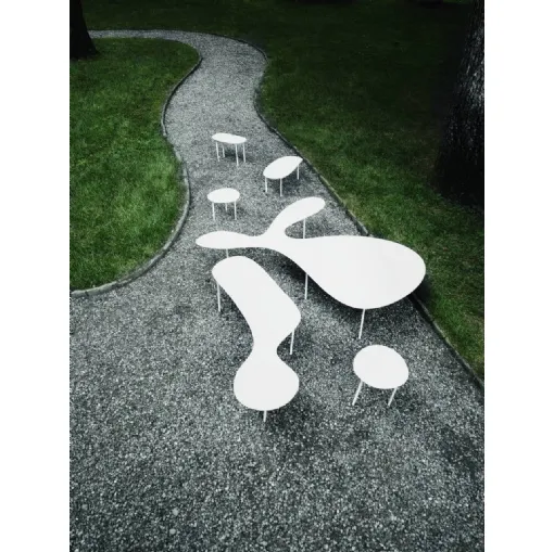Tavolini di design dalle varie forme e dimensioni in acciaio verniciato bianco Rabbit the Tortoise di Collection Living Divani